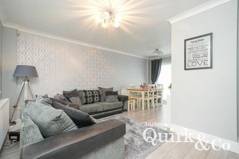 2 bedroom end of terrace house for sale, Castle Walk, Canvey Island, SS8