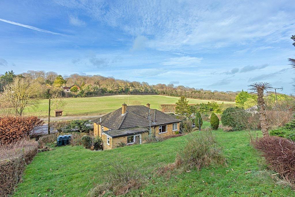 Stockbury Valley, Stockbury... 3 bed bungalow for sale £375,000