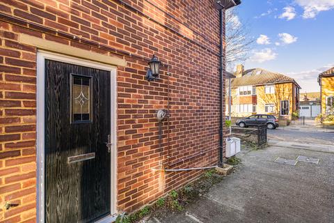 59 Webster Gardens, London, W5 5NB