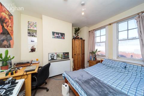 4 bedroom terraced house to rent, Coombe Terrace, Brighton BN2