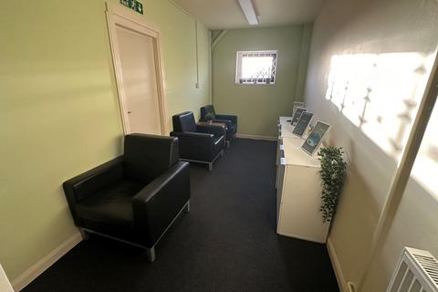 Office to rent, Castleford Road, Normanton WF6