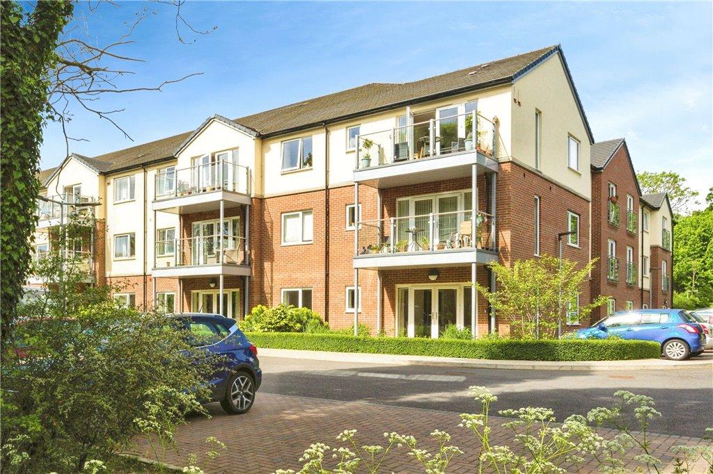 Tudeley Lane, Tonbridge, Kent 2 bed apartment for sale £210,000