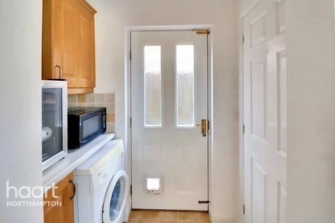 18 The Spinney, Grange Park, Northampton, NN4 5BT