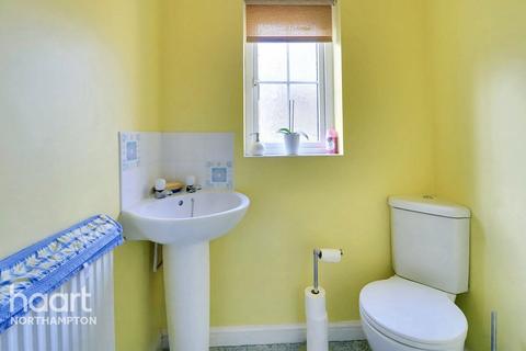 18 The Spinney, Grange Park, Northampton, NN4 5BT