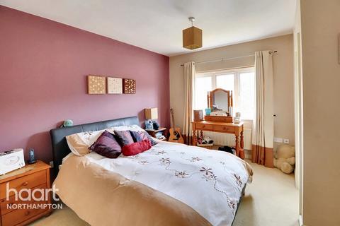 18 The Spinney, Grange Park, Northampton, NN4 5BT