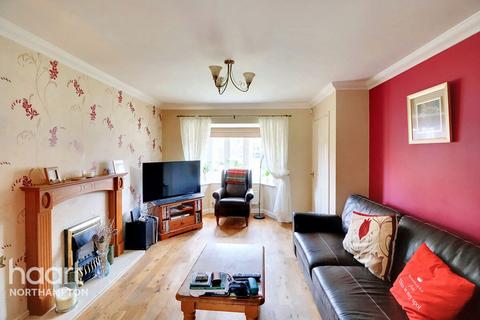 18 The Spinney, Grange Park, Northampton, NN4 5BT
