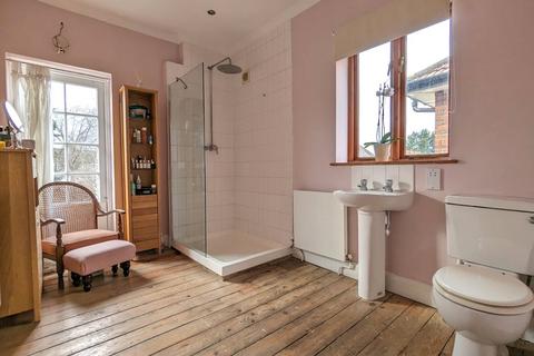 134 Brookehowse Road, London, SE6 3TW