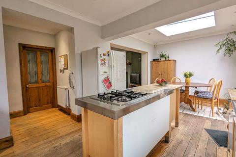 134 Brookehowse Road, London, SE6 3TW