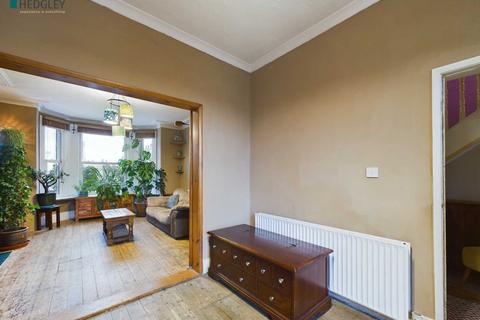 5 bedroom semi-detached house for sale, North Road, Whitby