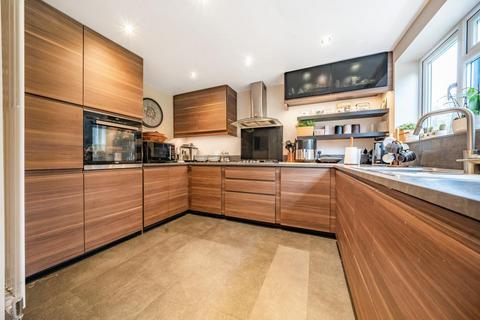 10 Chetwode, Overthorpe, Banbury, OX17 2AB