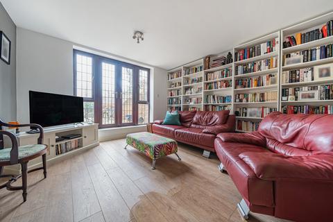 41a Bridgefield, Farnham, GU9 8AW