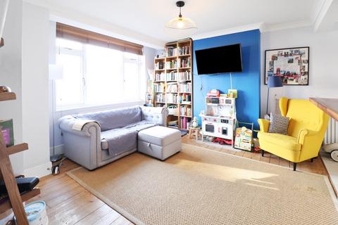 58 Elstree Gardens, Belvedere, DA17 5DN
