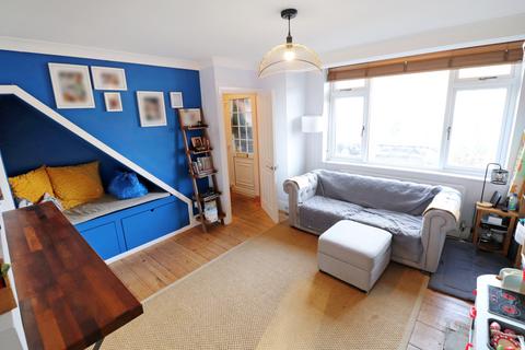 58 Elstree Gardens, Belvedere, DA17 5DN