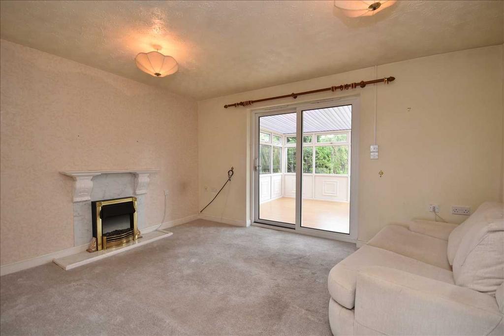 Heathfields, Heath Charnock, Chorley 2 bed semidetached bungalow for