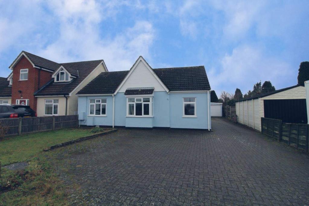 Main Road, Kesgrave, IP5 3 bed detached bungalow for sale £435,000