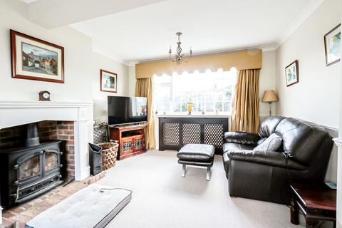4 bedroom detached house for sale, Rayleigh Avenue, Leigh-on-Sea