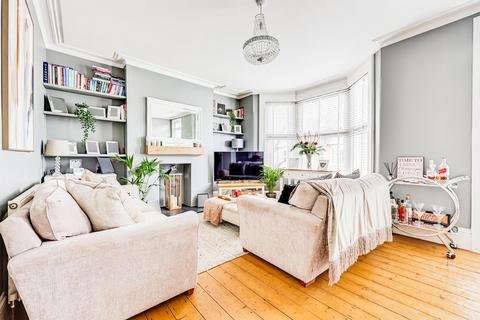 6a Alexandra Road, Leigh-on-sea, SS9 1QD
