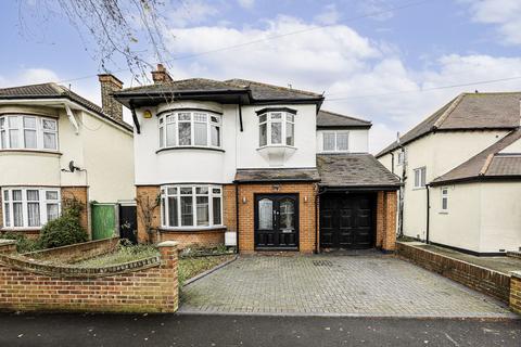 37 Thorpedene Gardens, Shoeburyness, Southend-on-sea, SS3 9JE
