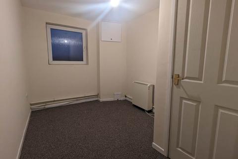 2 bedroom flat to rent - Smyrna Chapel , Taibach , Port Talbot