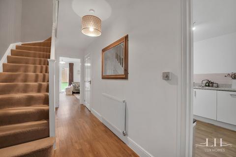 9 Mellowes Road, Hornchurch, RM11 1GF