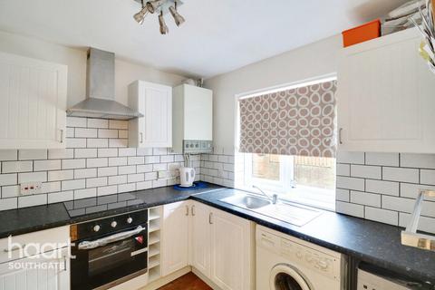 2 bedroom end of terrace house for sale, Avenue Road, London