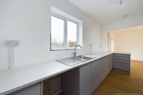 3 bedroom semi-detached house to rent, Bunbury Road, Bury St Edmunds, IP32