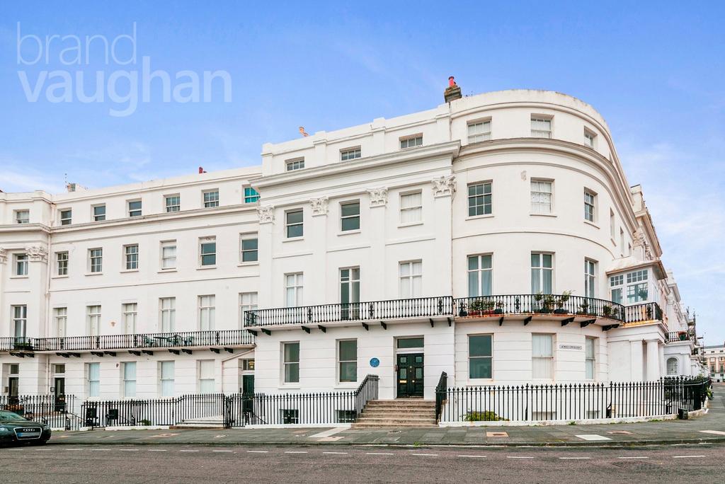 Lewes Crescent, Brighton, East Sussex, BN2 1 bed flat for sale £375,000