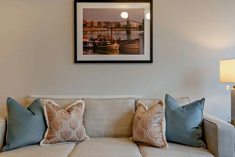 2 bedroom flat to rent, Luke House, Westminster, London SW1P
