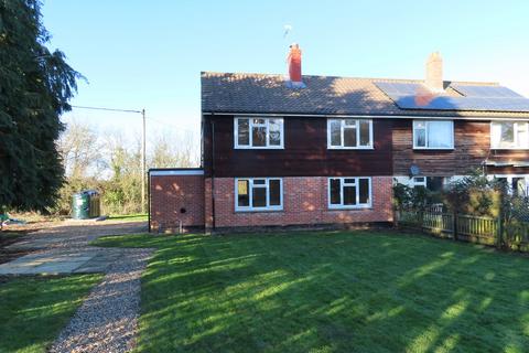 3 bedroom semi-detached house to rent - Roamwood Cottages, Stowmarket IP14