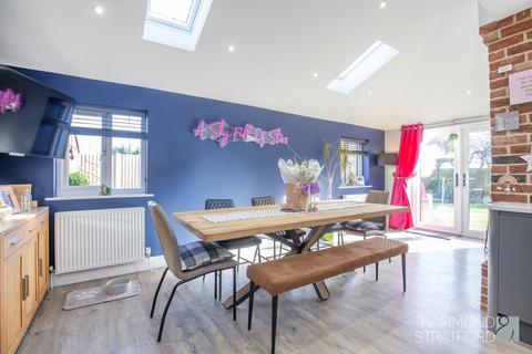 1 Nelsons Loke, Great Ellingham, Attleborough, NR17 1HG