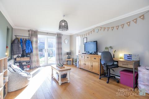 1 Nelsons Loke, Great Ellingham, Attleborough, NR17 1HG
