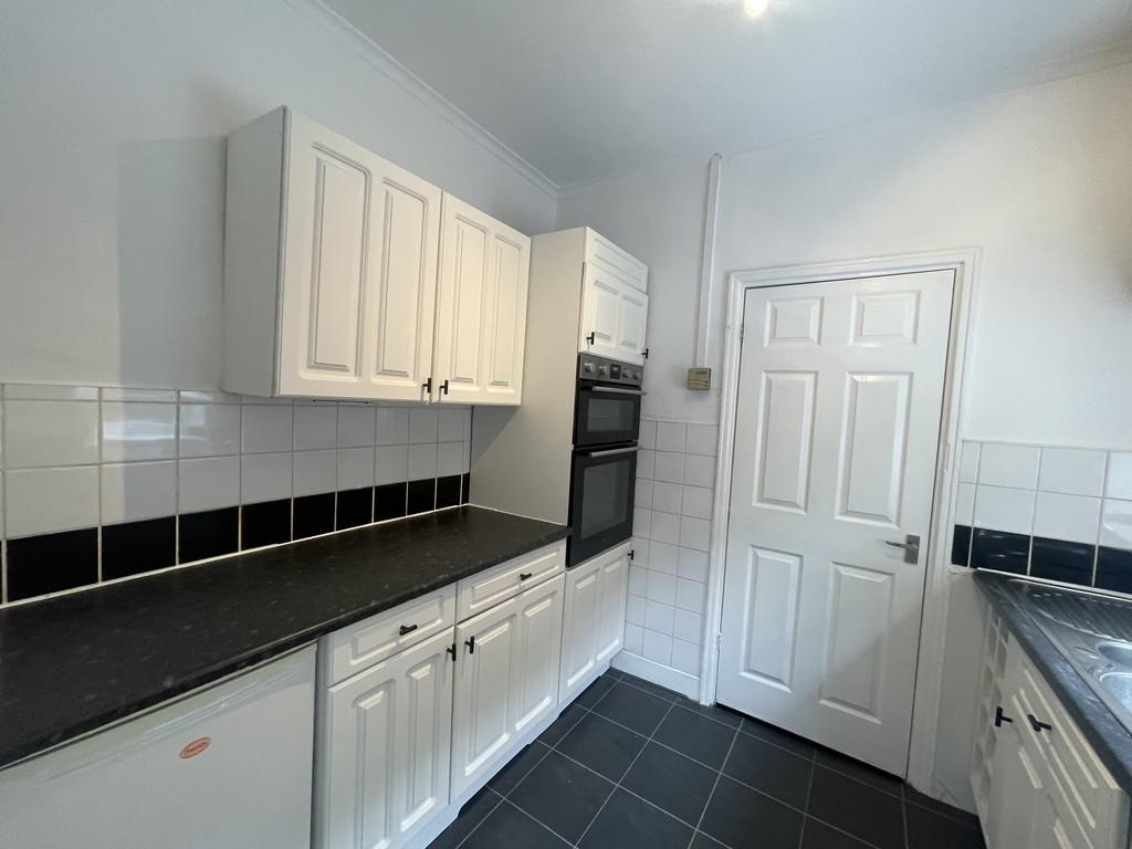 Kitchen 6