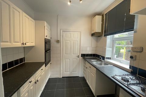 337 Halifax Road, Sheffield, S6 1AE