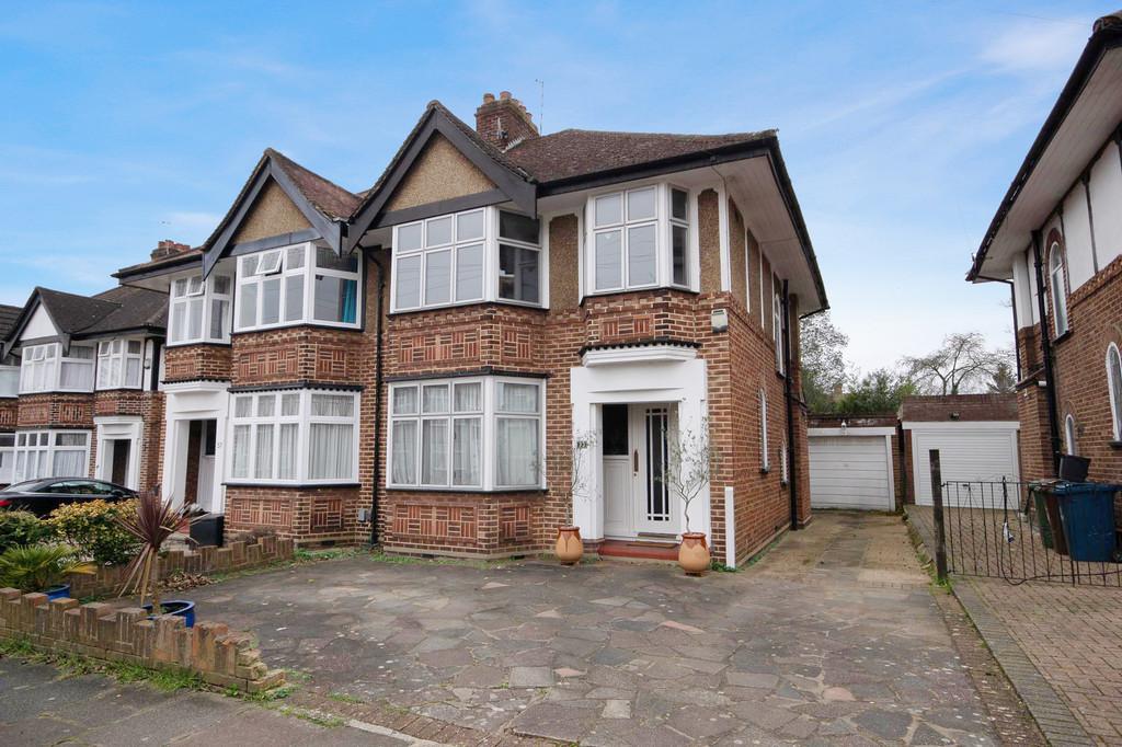 West Towers, Pinner HA5 3 bed semidetached house for sale £825,000