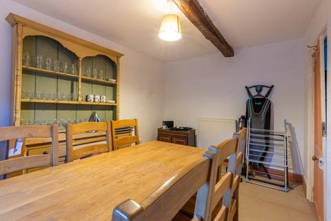 3 bedroom maisonette for sale, 12 Market Street, Kirkby Lonsdale, LA6 2AU