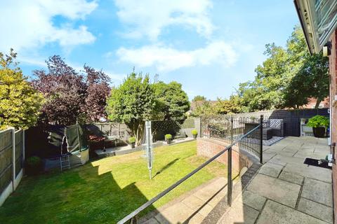 4 bedroom detached house for sale, Sunningdale, Grantham, NG31