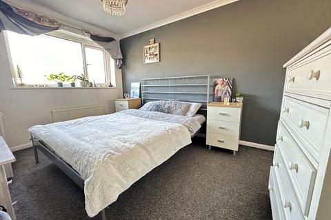 10 Fircroft Close, Woking, GU22 7LZ