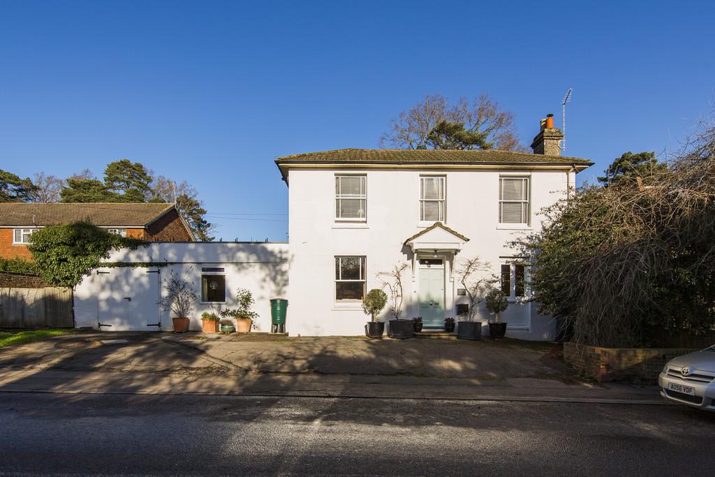 Speldhurst Road, Southborough 4 bed detached house for sale £899,000