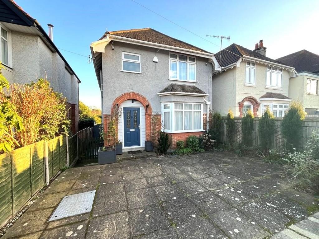 Churchfield Road, Poole 3 bed detached house for sale £495,000