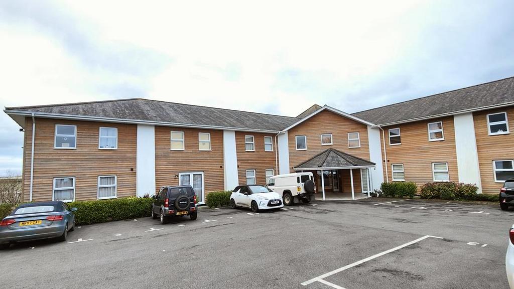 Cedar Park, Granville Way, Sherborne, Dorset, DT9 2 bed flat for sale