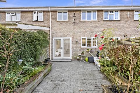 12 Barry Walk, Brighton, BN2 0HP