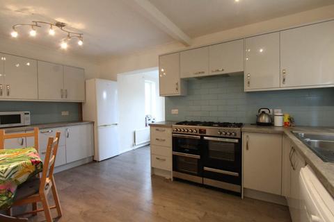 13 Batemans Road, Brighton, BN2 6RD