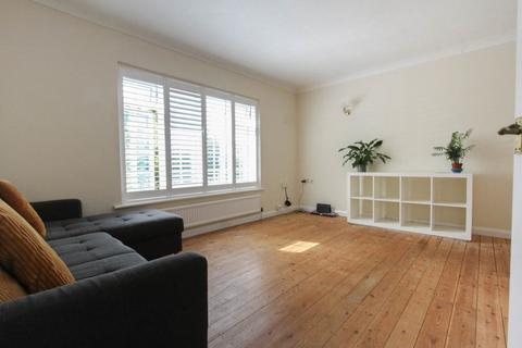 13 Batemans Road, Brighton, BN2 6RD