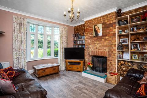 4 bedroom semi-detached house for sale, Wellington Road, Raunds