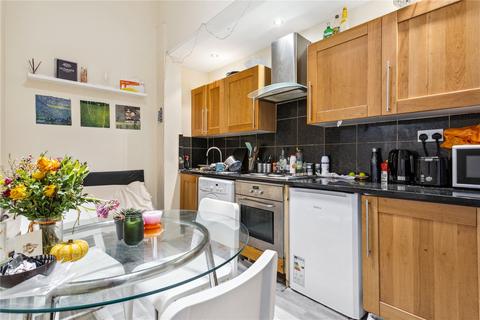 3 bedroom flat to rent, Hazelville Road, Archway, London