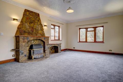 Morlands Borrow Road, Lowestoft, NR32 3PW