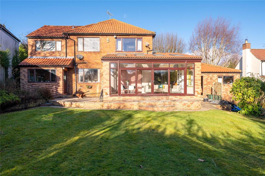 Woodacre Crescent, Bardsey, LS17 4 bed detached house for sale £899,950