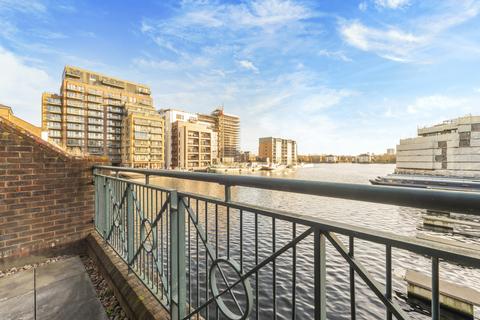 2 bedroom flat for sale, Pepper Street, London