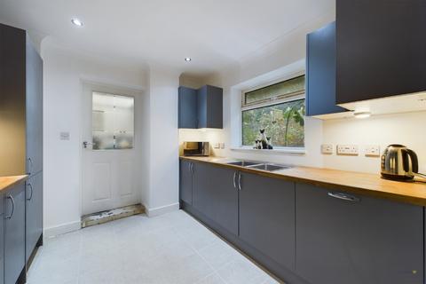 37 Denton Road, Burton-on-trent, DE13 0PZ