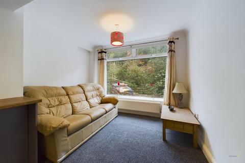 37 Denton Road, Burton-on-trent, DE13 0PZ
